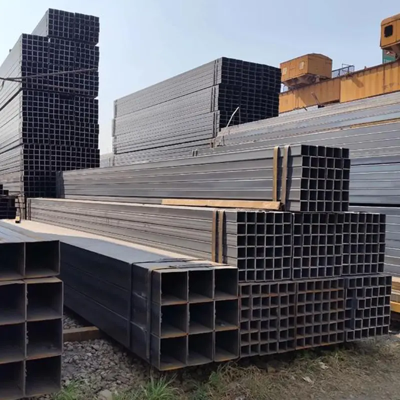 Jeklena cev z ravnim šivom