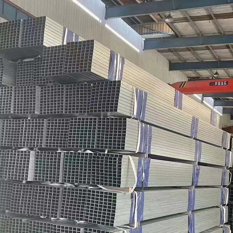 Pocinkana kvadratna cev