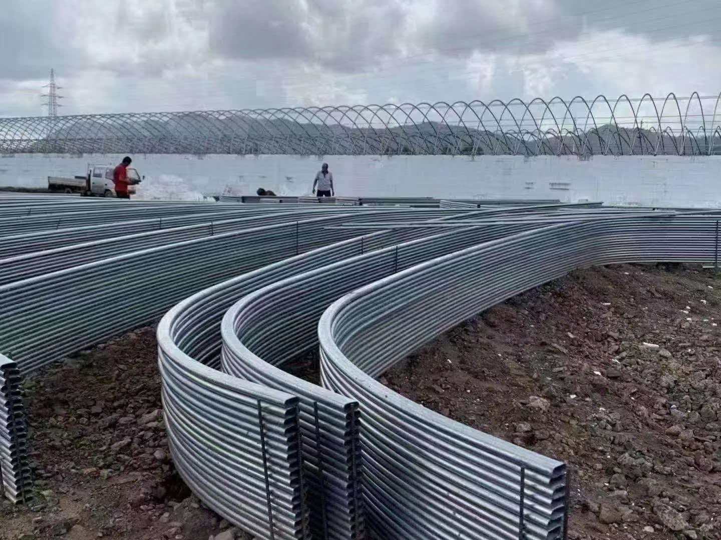 Tankostenska pocinkana eliptična cev
